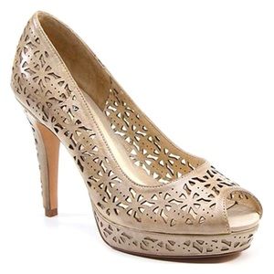 Bronx| Light Taupe Super
Charge Leather Pump